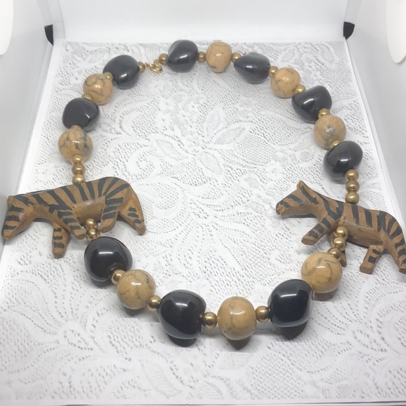 Vintage handmade funky african safari beaded statement necklace - Picture 2 of 6